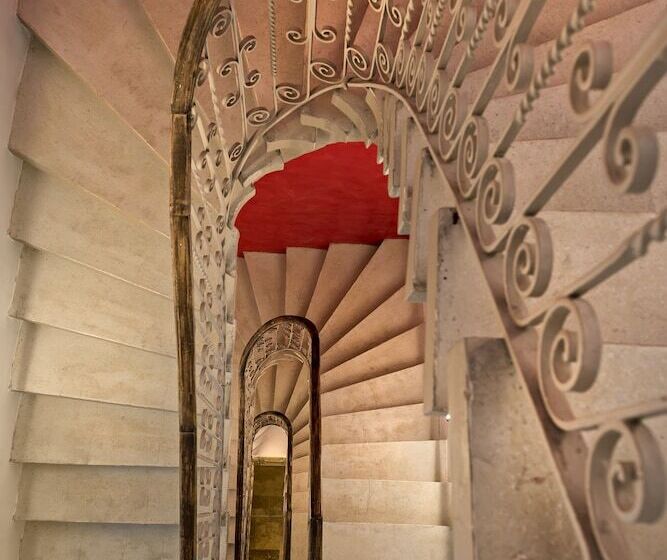 مسافرخانه The Snop House