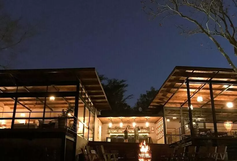 Hotelli Fugitives Drift Guest House