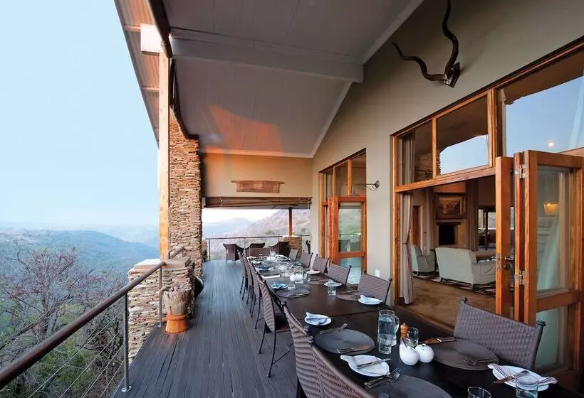 Hotelli Fugitives Drift Guest House