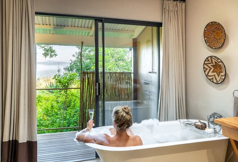 Отель Fugitives Drift Guest House