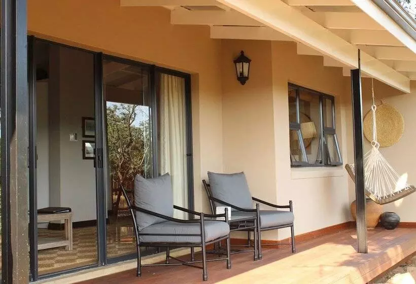 Hotelli Fugitives Drift Guest House