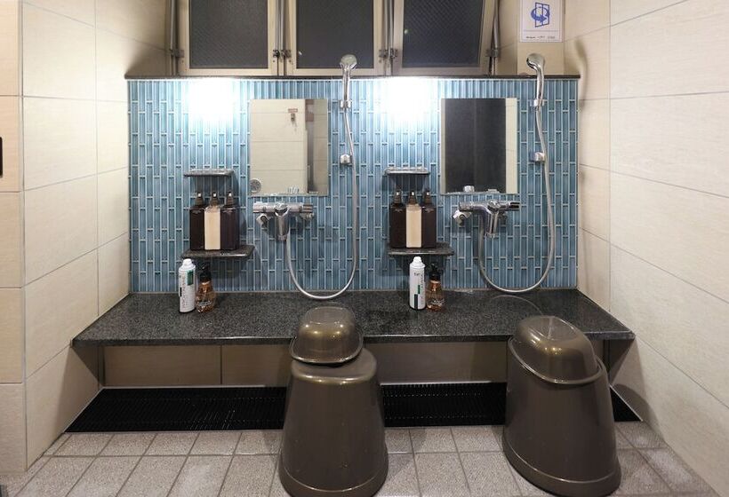 Hotel Global Cabin Yokohamachukagai