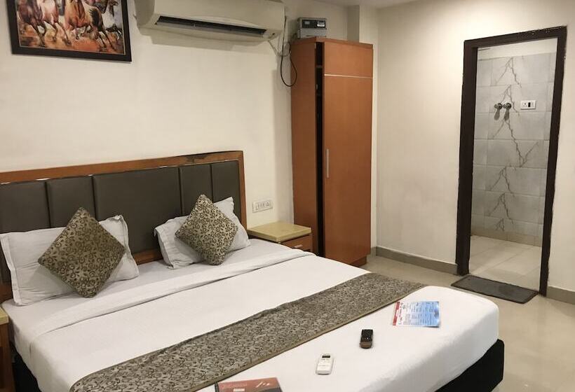 בית מלון כפרי R Continental