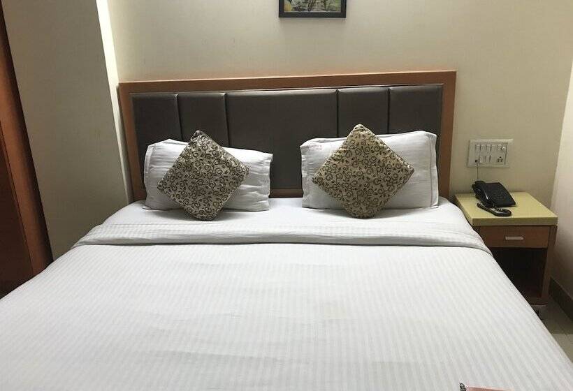 בית מלון כפרי R Continental