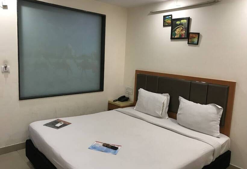 בית מלון כפרי R Continental