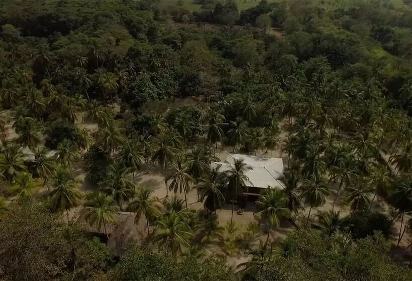 Hotelli Playa Mareygua Hostal