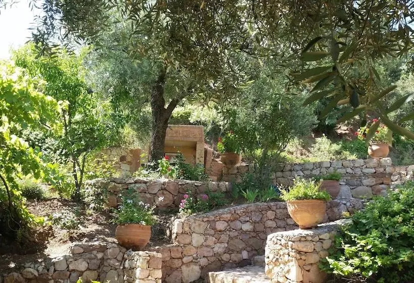 Majatalo Domaine La Source