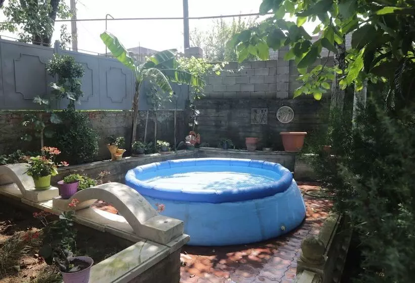 پانسیون Guest House Caucasus