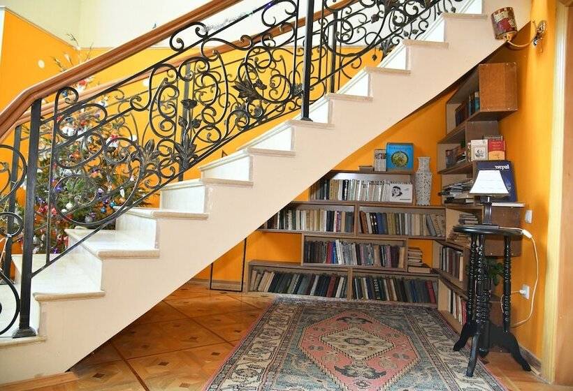 پانسیون Guest House Caucasus