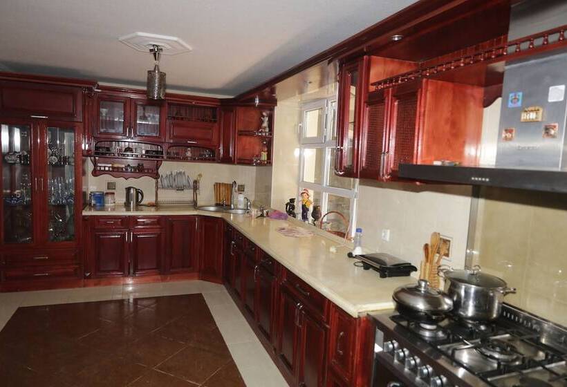 پانسیون Guest House Caucasus