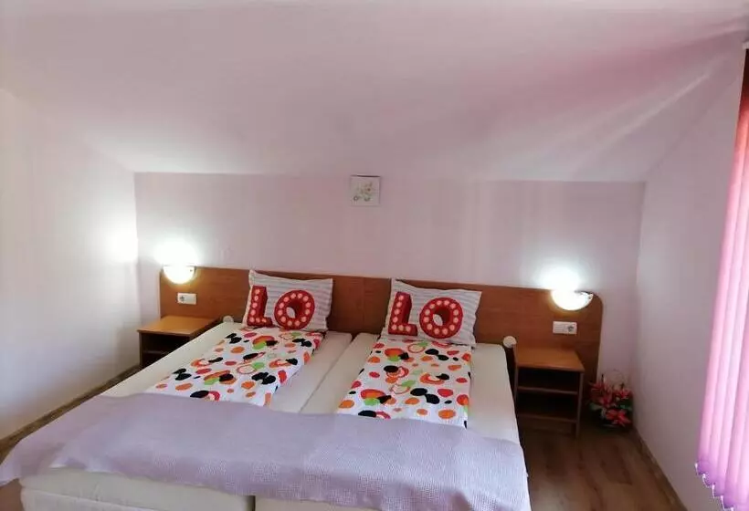 پانسیون Guest House Lila