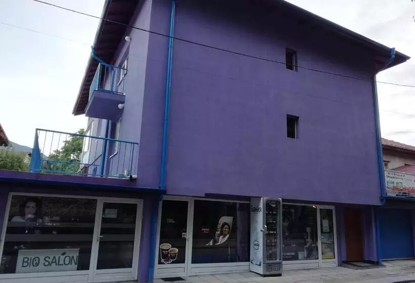 پانسیون Guest House Lila