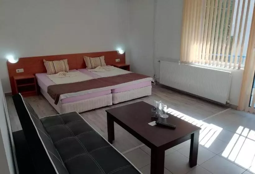 پانسیون Guest House Lila