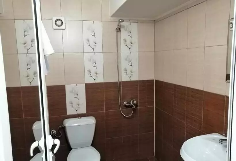 پانسیون Guest House Lila