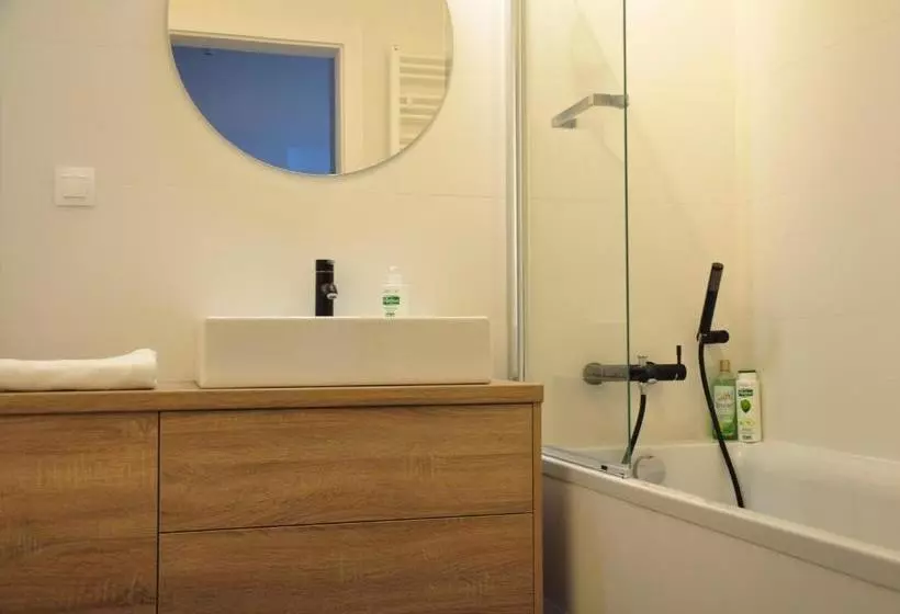 Prudentia Apartments Moko Residence