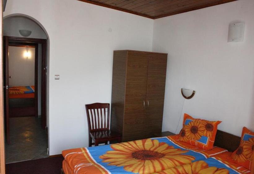 Aseva House Guest House