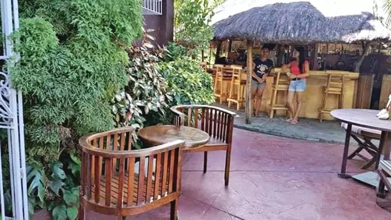 Bahay Isla Inn Hostel Puerto Galera