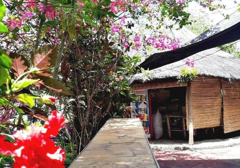 Bahay Isla Inn  Hostel Puerto Galera