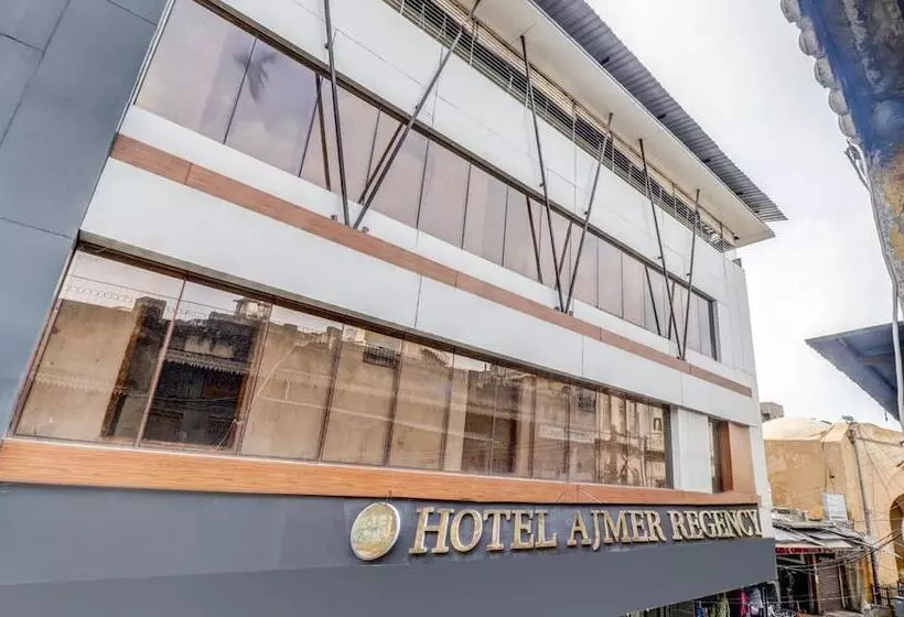 ホテル Ajmer Regency