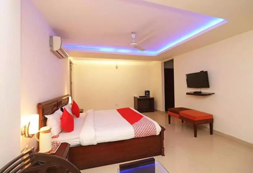 ホテル De Ds Plaza By Oyo Rooms