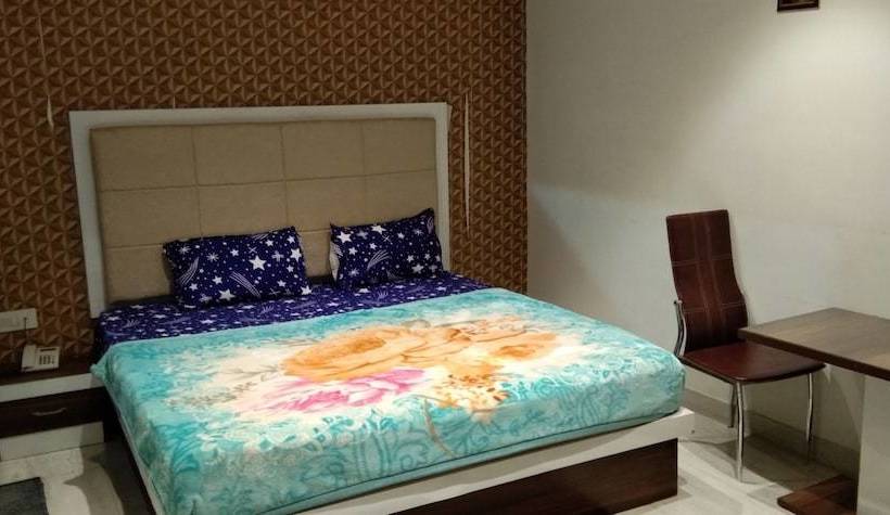 Отель Regency By Wb Inn