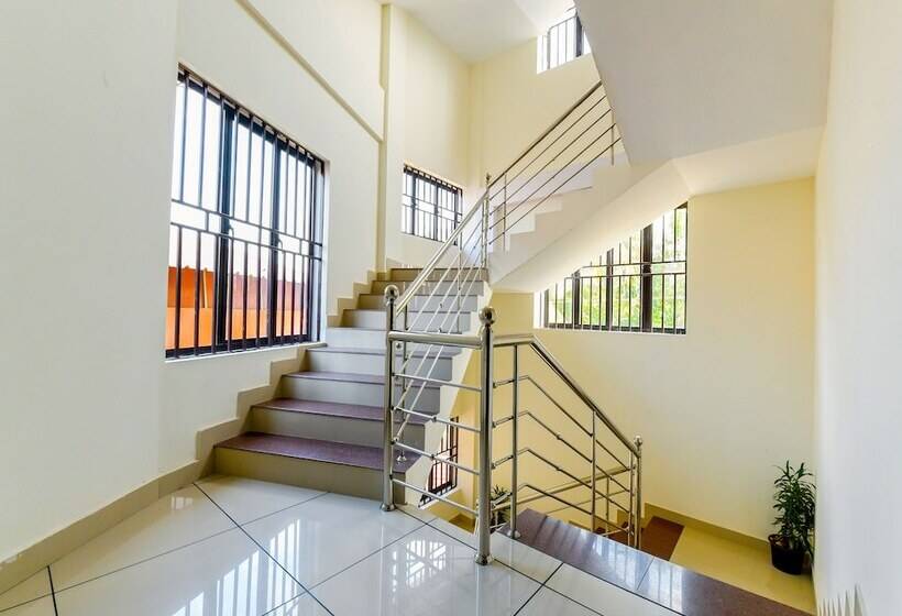 ホテル Hisham Suites