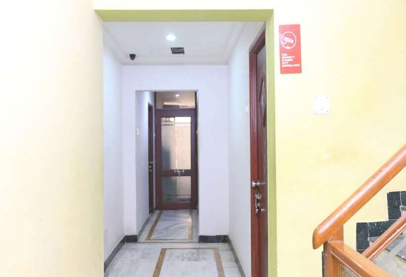 Hotelli Krishna Park Guest House