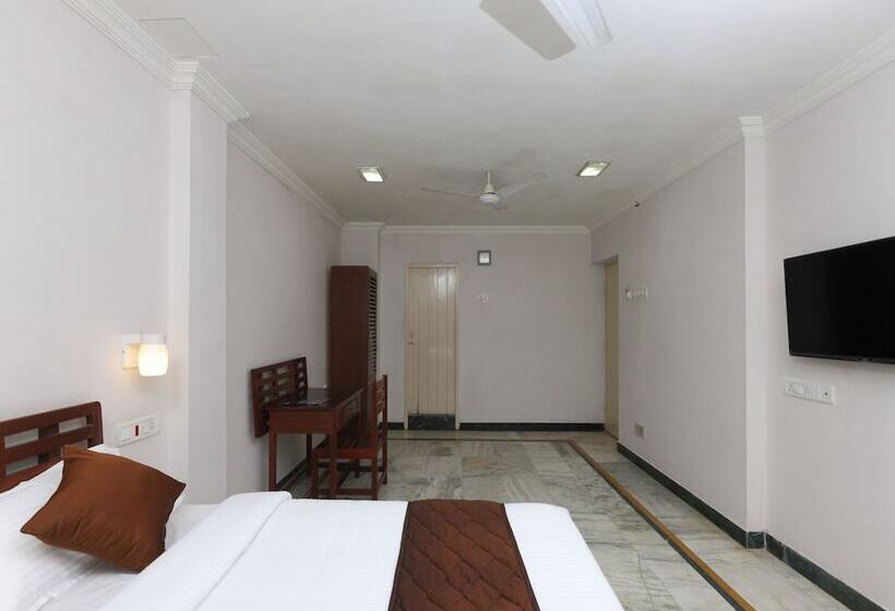 Hotelli Krishna Park Guest House