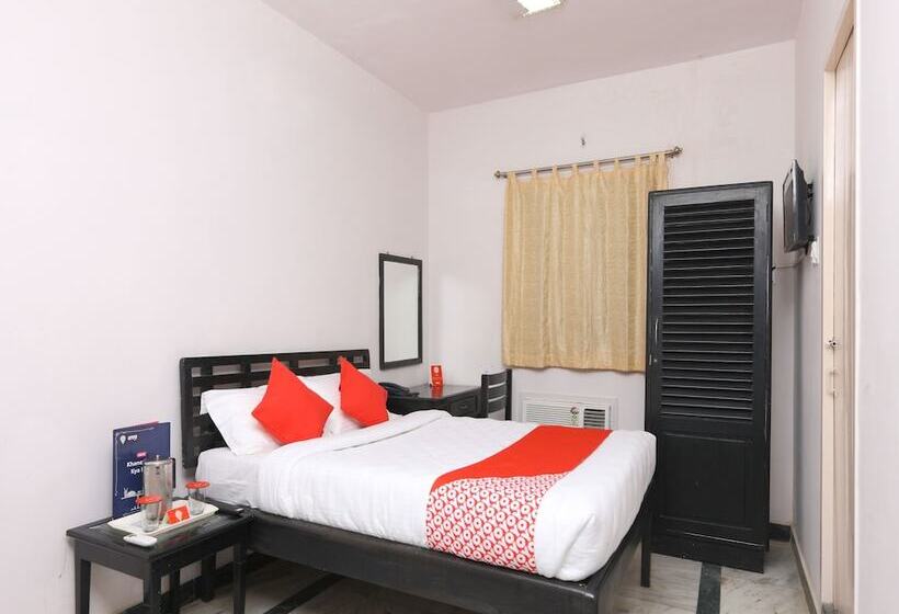 Hotelli Krishna Park Guest House