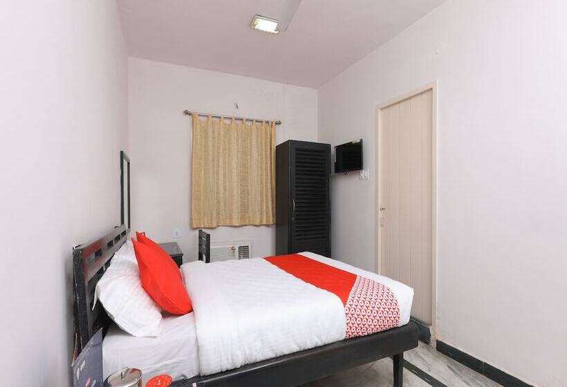Hotelli Krishna Park Guest House