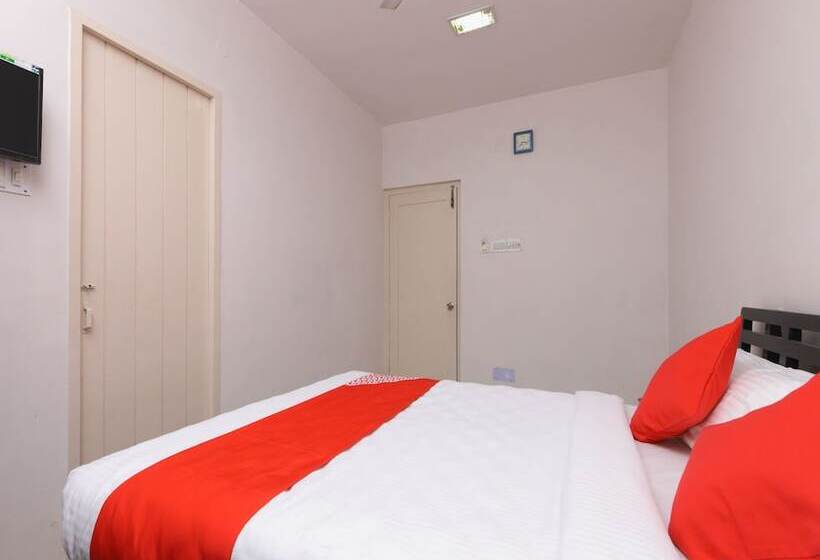 Hotelli Krishna Park Guest House