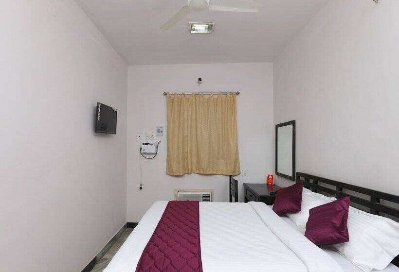 Hotelli Krishna Park Guest House