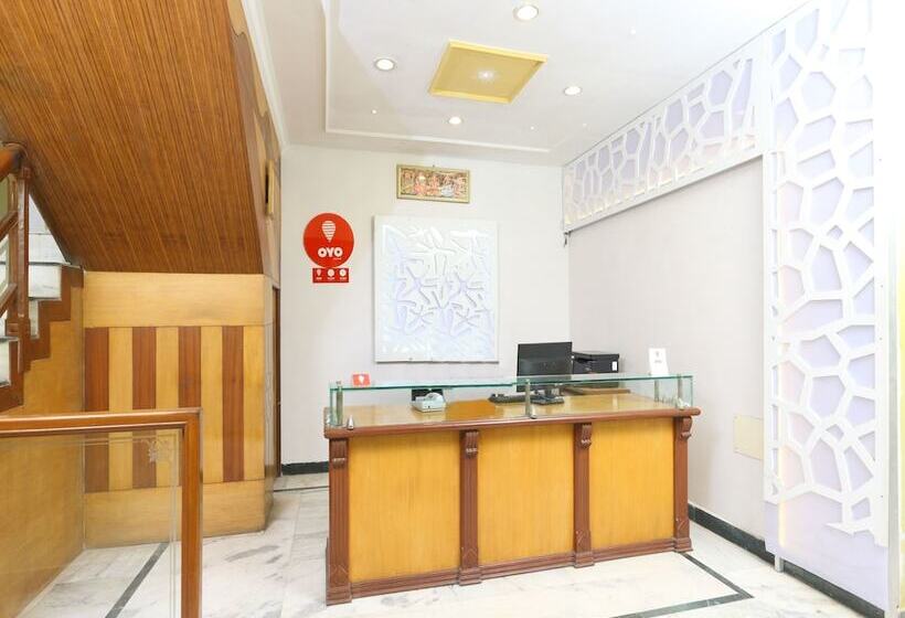 Hotelli Krishna Park Guest House