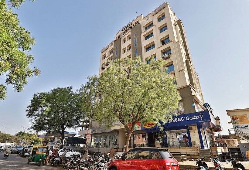 هتل President Inn By Sky Stays