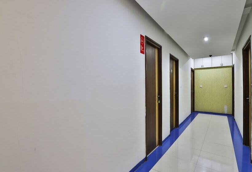 هتل President Inn By Sky Stays