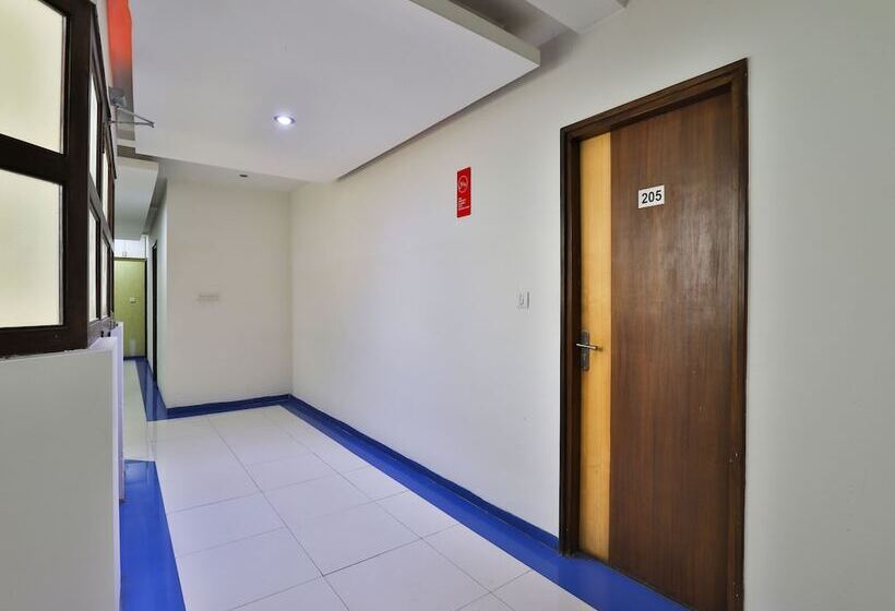 هتل President Inn By Sky Stays