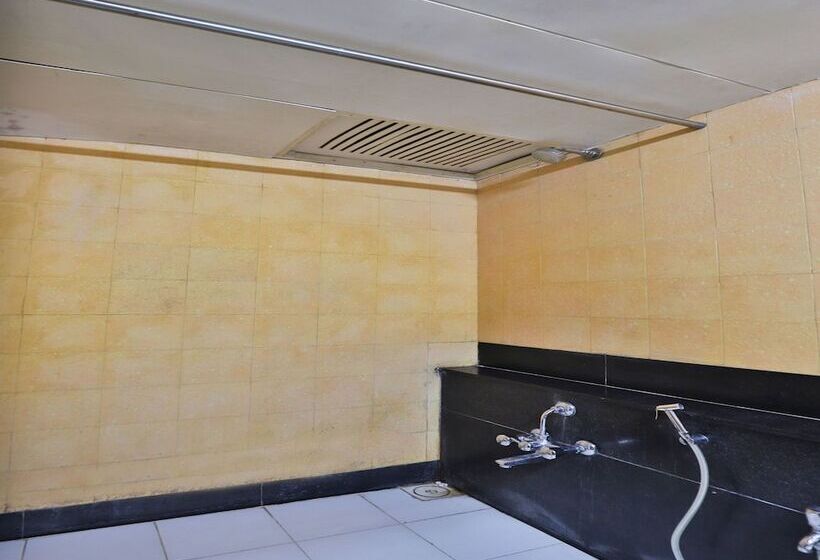 هتل President Inn By Sky Stays