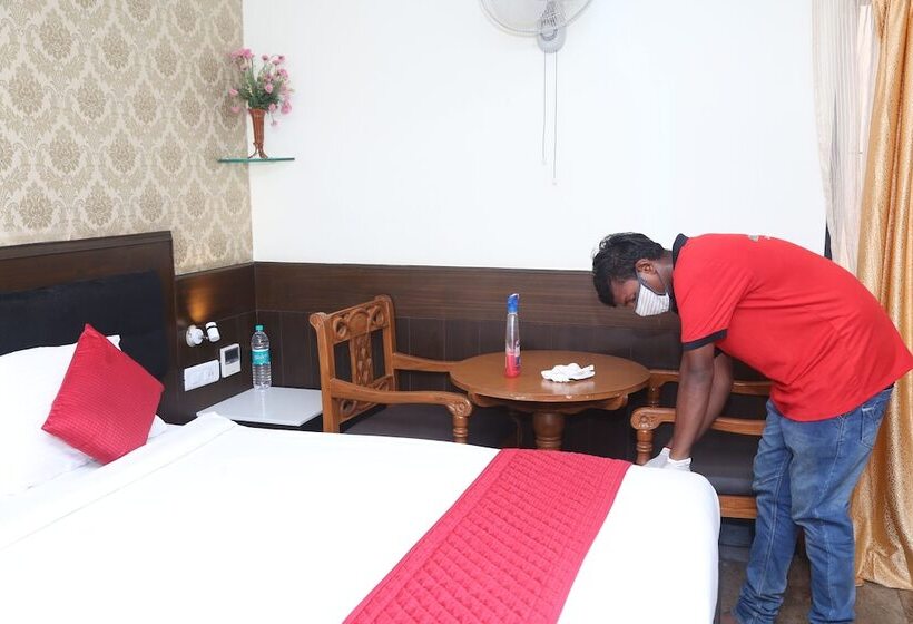 בית מלון כפרי Sumi Palace