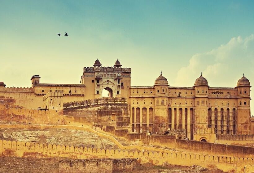 هتل The Lodge B & B