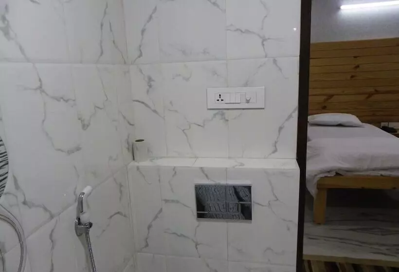 ホテル The Lodge B & B