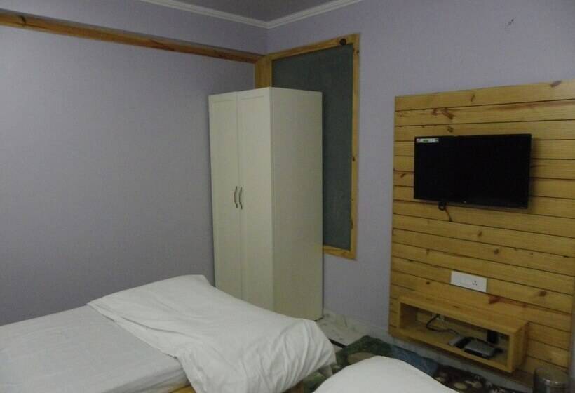 هتل The Lodge B & B