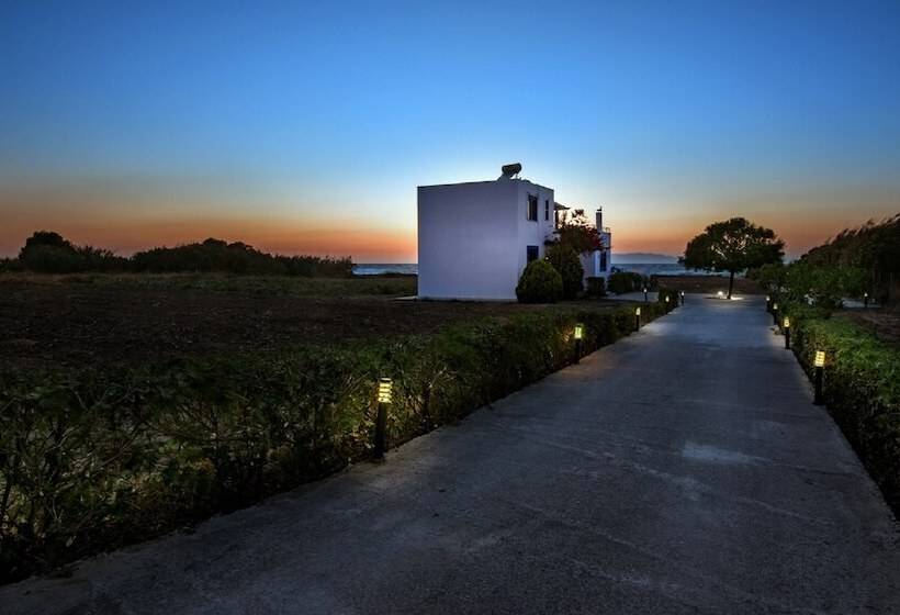 Nautilus Beach House