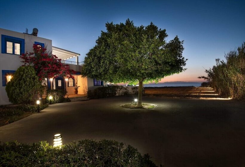 Nautilus Beach House