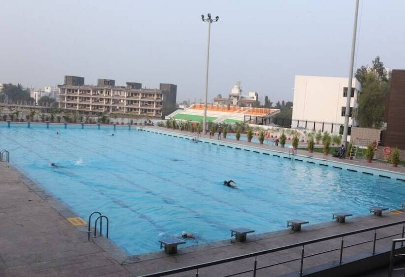 پانسیون Mgm Aagman The Guest House