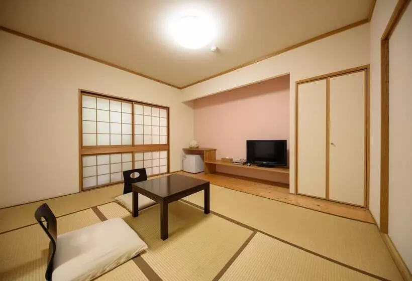 Ryokan Yufuin Iyotomi