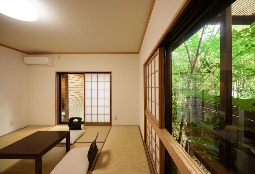 ריוקאן Yufuin Iyotomi