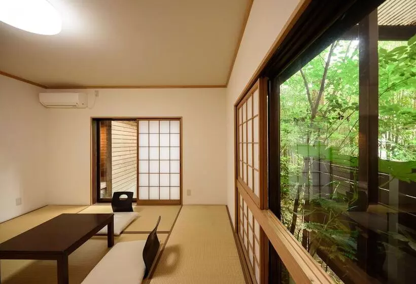 Ryokan Yufuin Iyotomi