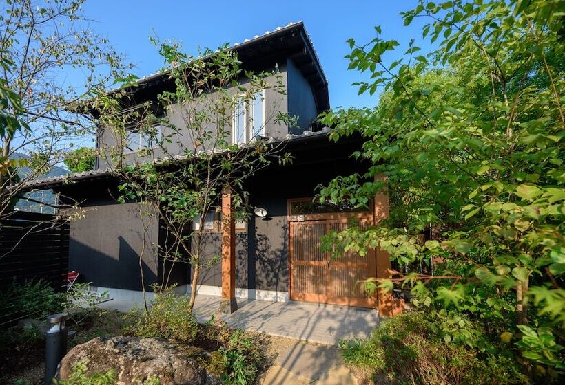 ריוקאן Yufuin Iyotomi