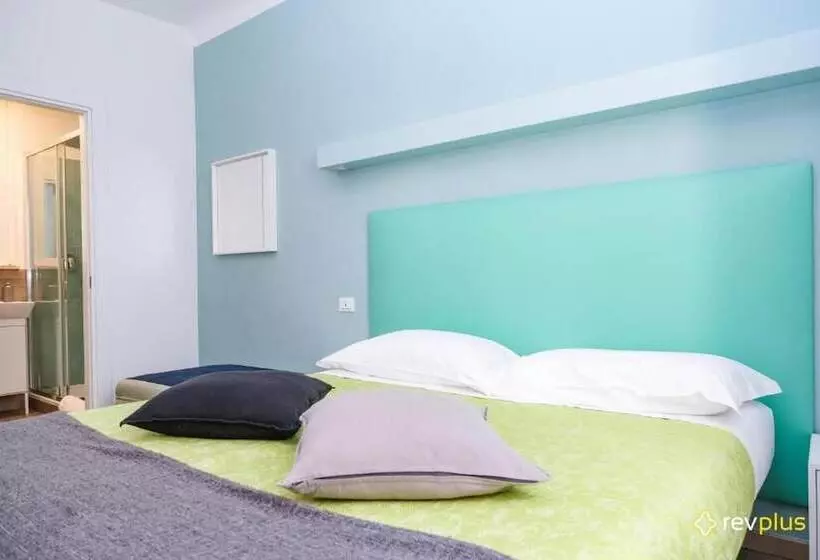 Lia Rooms Cinque Terre Wave