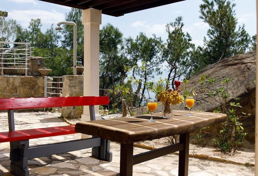 Ark Beach Apartments